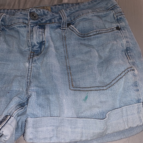 4 NWOT RUFFHEWN JEAN SHORTS LIGHT WASH OBO - Picture 2 of 5